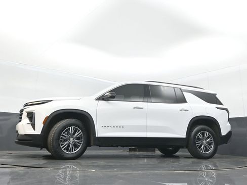Used 2025 Chevrolet Traverse LT w/ LPO, Floor Liner Package AWD/4WD image 35