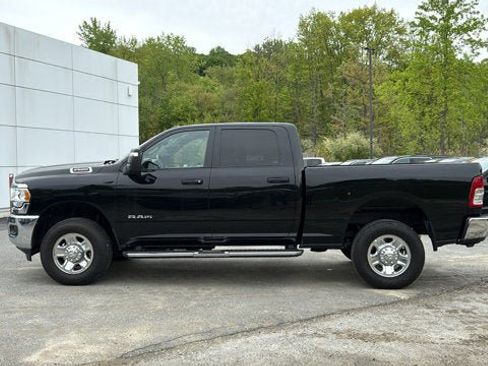 Used 2024 RAM 2500 Big Horn w/ Bed Utility Group AWD/4WD image 4