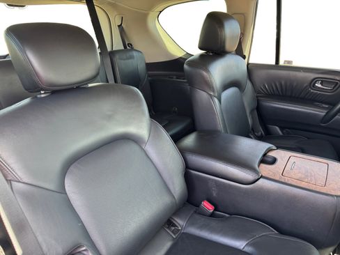 Used 2021 Nissan Armada SL w/ Captain's Chairs Package image 18