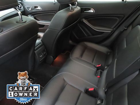 Used 2020 Mercedes-Benz GLA 250 image 21