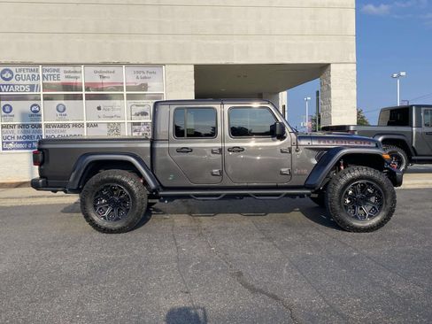 Used 2021 Jeep Gladiator Rubicon AWD/4WD image 10