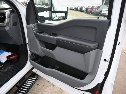 Used 2024 Ford F550 2WD SuperCab Super Duty w/ XLT Value Package image 78