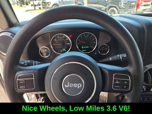 Used 2017 Jeep Wrangler Unlimited Sport AWD/4WD image 26