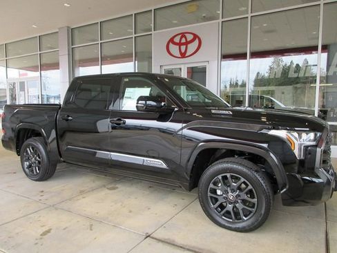 New 2025 Toyota Tundra Platinum AWD/4WD image 4