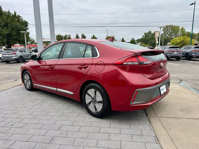 Used 2020 Hyundai Ioniq SE FWD image 5