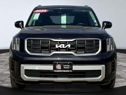 Used 2025 Kia Telluride S FWD image 3