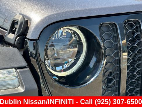 Used 2024 Jeep Wrangler Unlimited AWD/4WD image 45