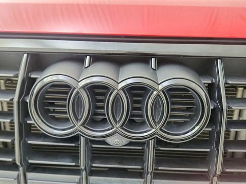 Used 2023 Audi Q3 2.0T Premium Plus w/ Premium Plus Package image 16