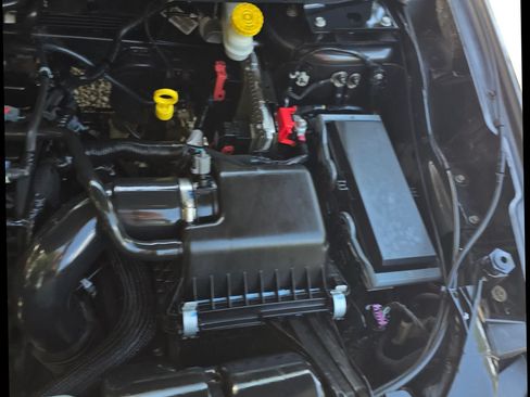 Used 2019 Dodge Journey SE w/ Blacktop Package FWD image 17