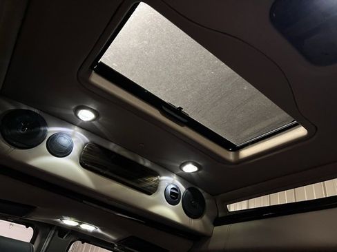 Used 2025 GMC Savana 2500 w/ Driver Convenience Package image 23
