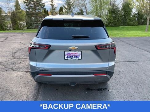 Used 2026 Chevrolet Equinox LT w/ Safety and Technology Package FWD image 7