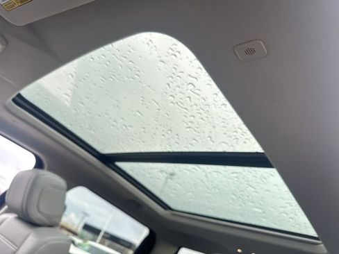 Used 2023 Toyota Tundra Limited w/ Power Package image 18