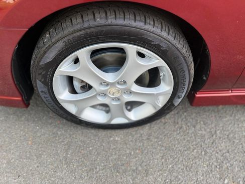 Used 2010 MAZDA MAZDA5 Touring FWD image 11