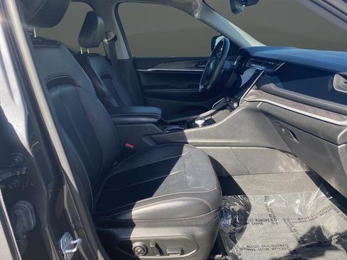 Used 2022 Jeep Grand Cherokee L Limited image 35