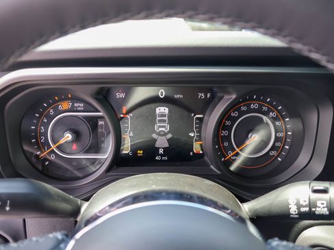 New 2026 Jeep Wrangler Unlimited Sahara AWD/4WD image 26