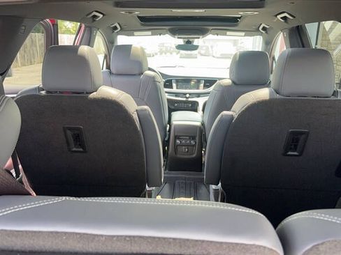 Used 2022 Buick Enclave Essence w/ Experience Buick Package AWD/4WD image 12