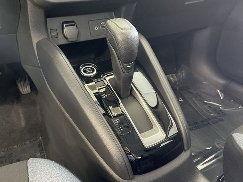 Certified 2025 Nissan Versa SV w/ Trunk Package image 25