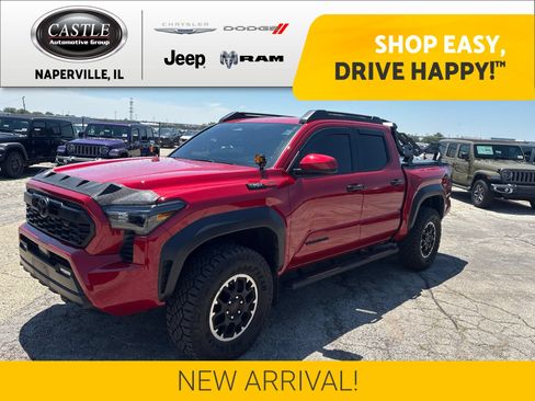 Used 2025 Toyota Tacoma TRD Off-Road AWD/4WD image 1