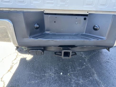 Used 2011 Ford F250 XL w/ PWR Equipment Group image 9