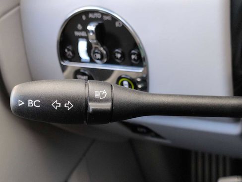 Used 2022 Rolls-Royce Cullinan image 27