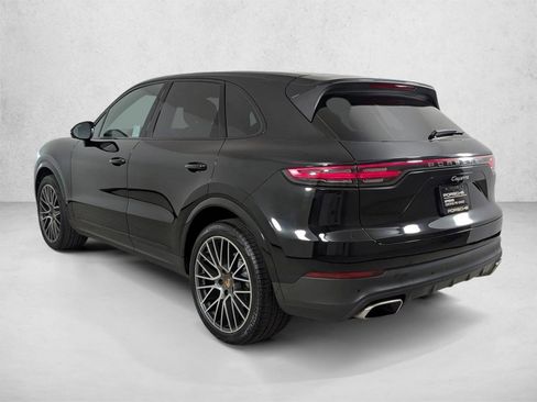 Certified 2023 Porsche Cayenne AWD/4WD image 3