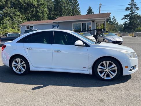 Used 2014 Chevrolet Cruze LTZ w/ Sun, Sound and Sport Package FWD image 39