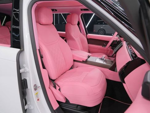 Used 2025 Land Rover Range Rover SE image 31