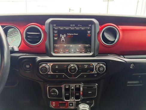 Used 2019 Jeep Wrangler Unlimited Rubicon AWD/4WD image 30