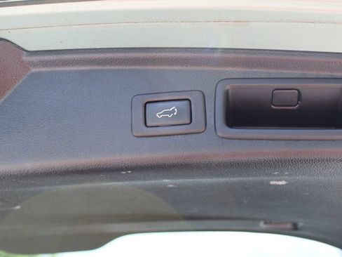 Used 2016 Subaru Forester 2.5i Limited w/ Protection Package #2 AWD/4WD image 10