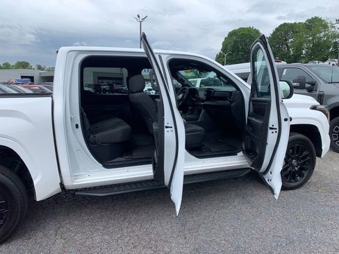 Used 2025 Toyota Tundra SR w/ SR Tow Package AWD/4WD image 11
