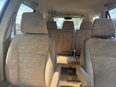 Used 2004 Honda CR-V LX image 16