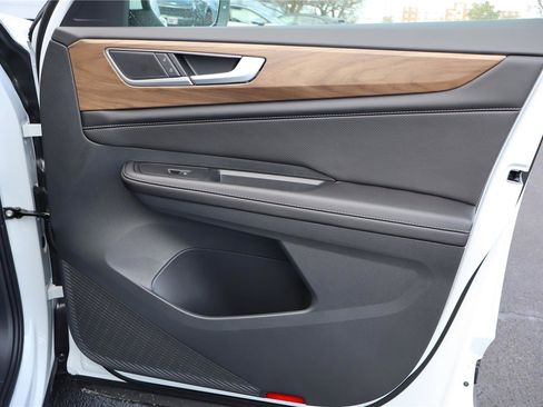 New 2026 Volkswagen Atlas SE image 27