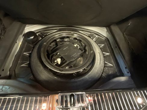Used 2011 Mercedes-Benz CL 63 AMG image 24