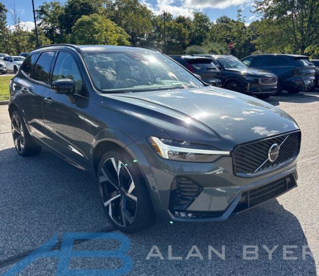Used 2026 Volvo XC60 B5 Ultra AWD/4WD image 1