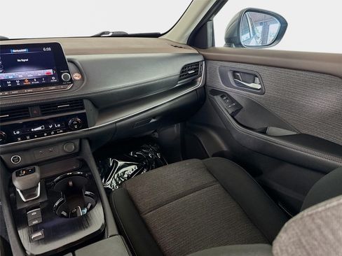 Certified 2023 Nissan Rogue SV FWD image 22