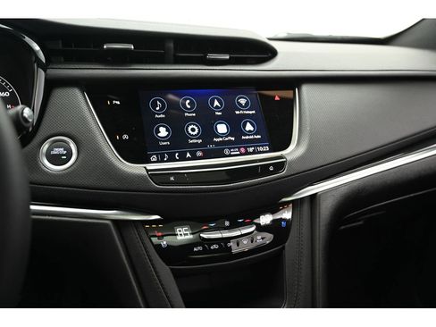 Certified 2025 Cadillac XT5 Premium Luxury image 14