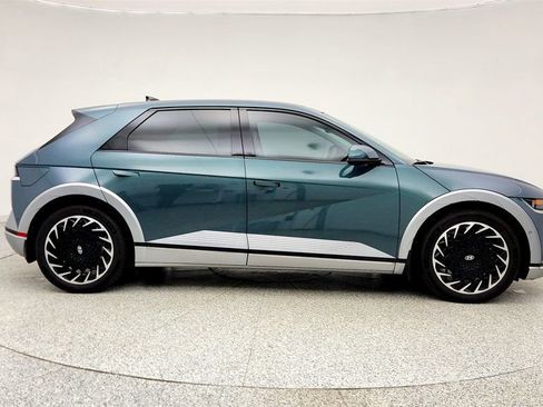 Used 2024 Hyundai Ioniq 5 Limited image 4