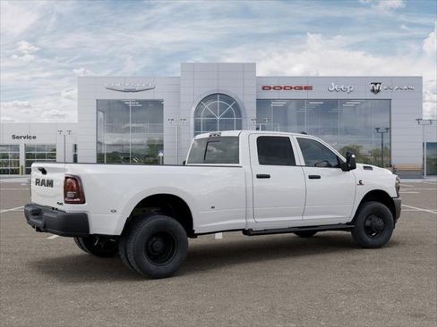 New 2026 RAM 3500 Tradesman AWD/4WD image 30