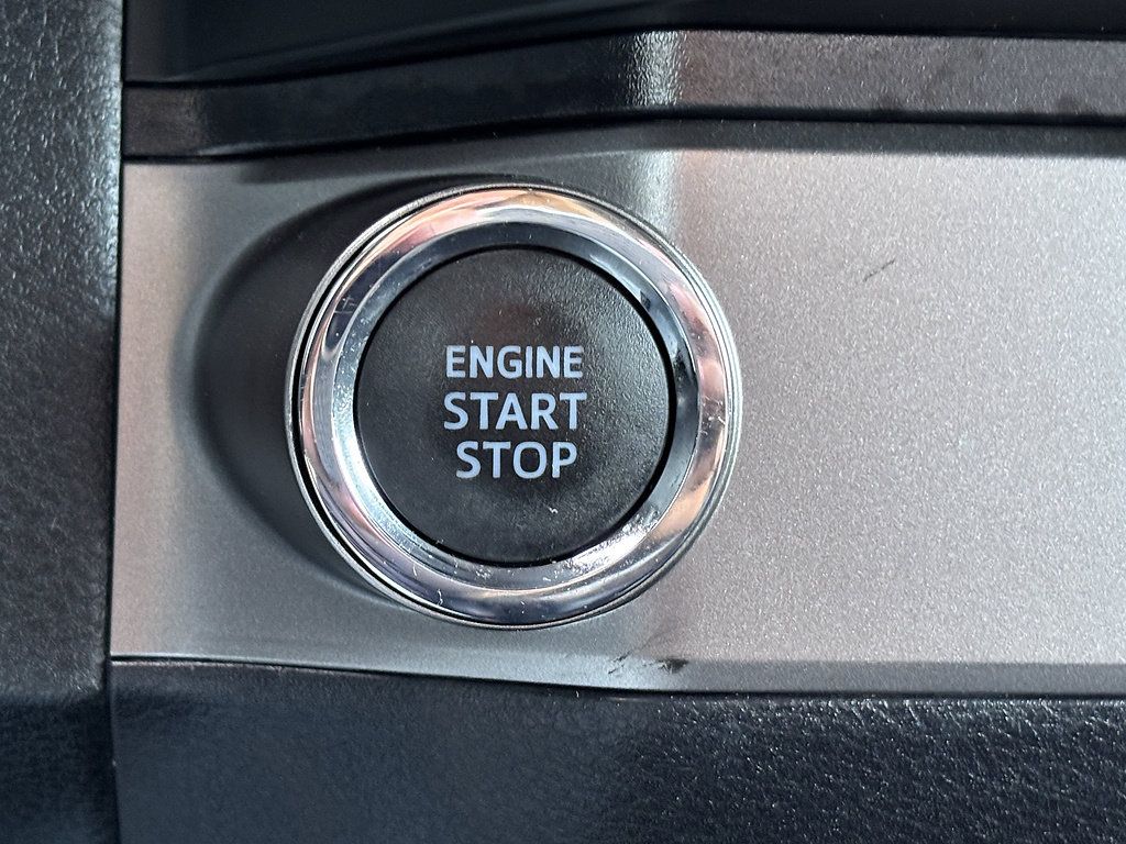 Used 2020 Toyota Tacoma Limited RWD image 25