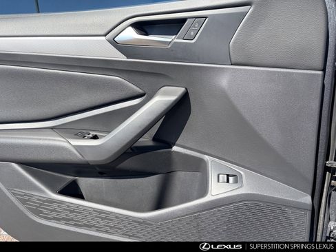 Used 2020 Volkswagen Jetta SE image 22