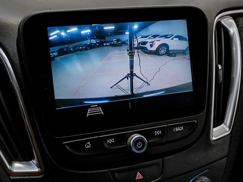 Used 2019 Chevrolet Malibu LT image 28