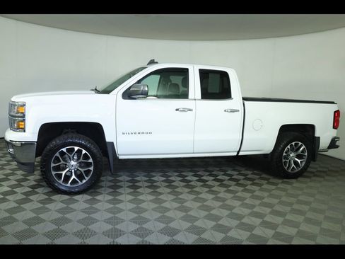 Used 2015 Chevrolet Silverado 1500 LTZ AWD/4WD image 14