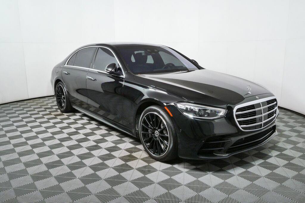 Used 2022 Mercedes-Benz S 580 4MATIC Sedan image 1