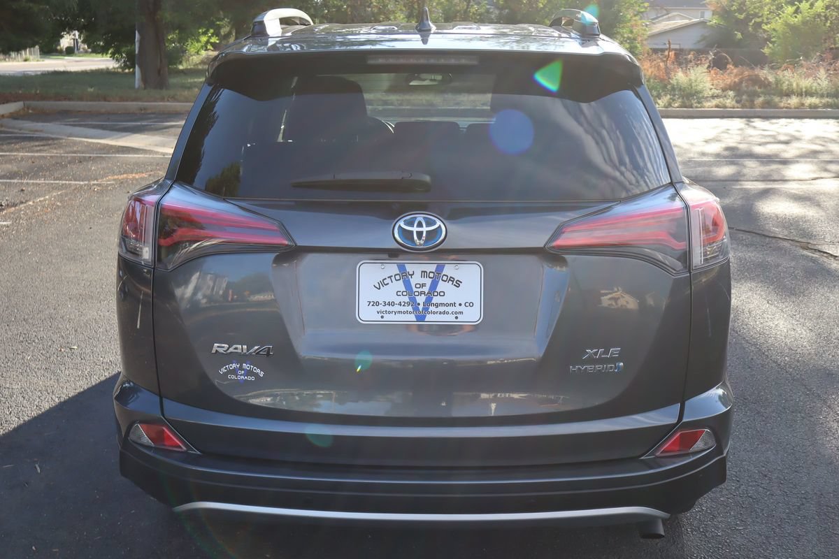 Used 2018 Toyota RAV4 XLE w/ Convenience Package AWD/4WD image 6