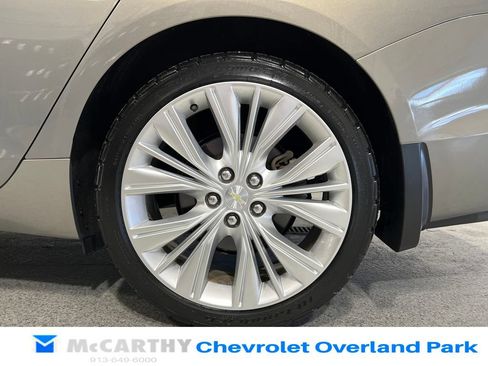 Used 2017 Chevrolet Impala Premier w/ Enhanced Convenience Package FWD image 32