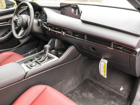 New 2026 MAZDA MAZDA3 Carbon image 41