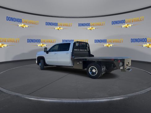 New 2026 Chevrolet Silverado 3500 LT w/ Convenience Package image 6