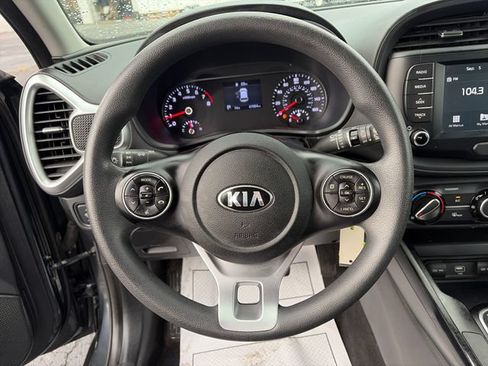 Used 2020 Kia Soul S FWD image 14