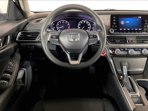 Used 2019 Honda Accord LX image 4