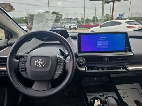 Used 2023 Toyota Prius XLE AWD/4WD image 13